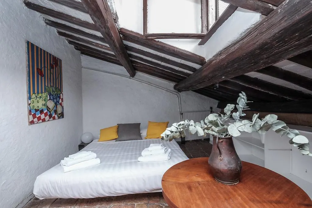 Piazza Navona Artist Loft Apartment Rome Italy