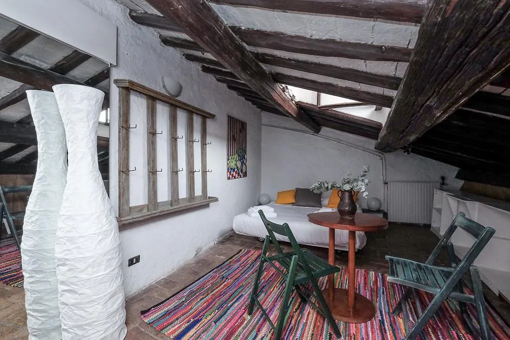 Piazza Navona Artist Loft Apartment Rome